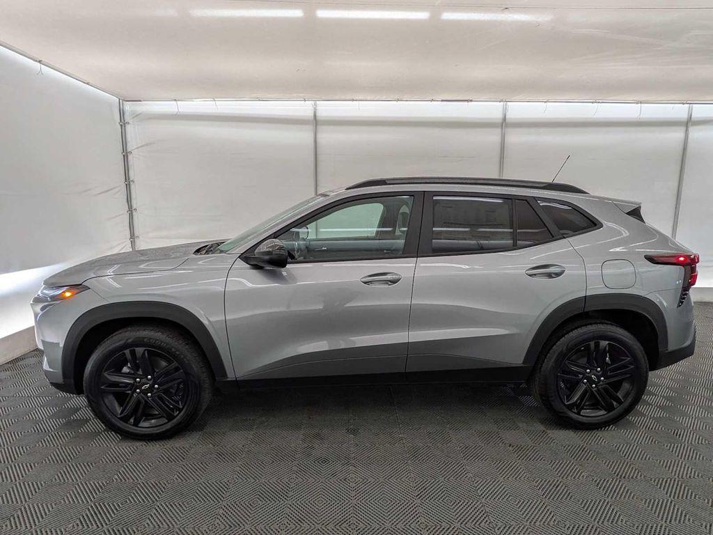 new 2025 Chevrolet Trax car, priced at $24,499