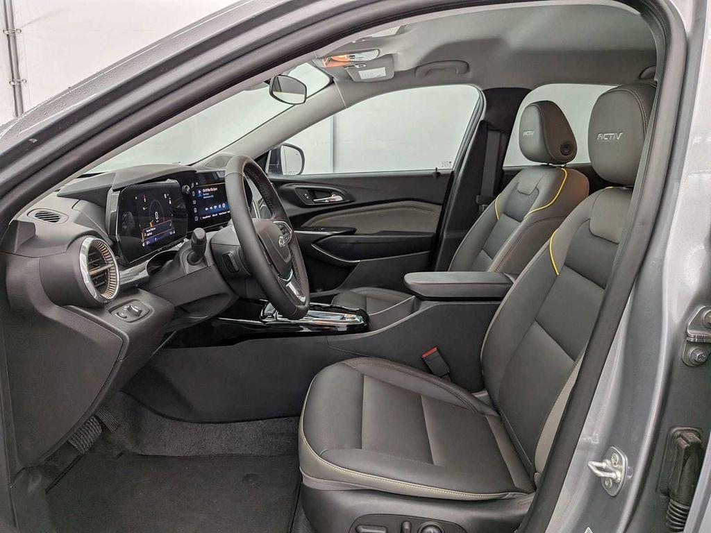 new 2025 Chevrolet Trax car, priced at $24,499