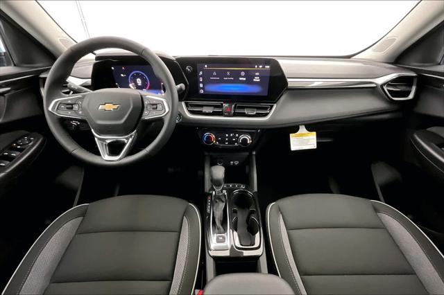 new 2025 Chevrolet TrailBlazer car, priced at $27,375