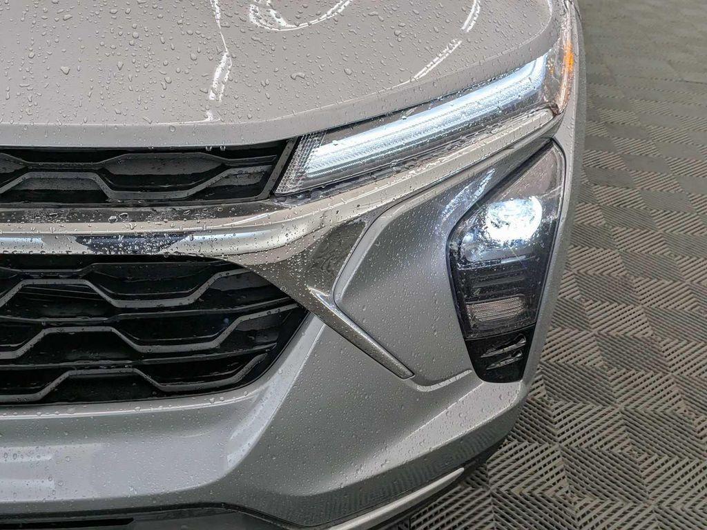 new 2026 Chevrolet Trax car, priced at $25,000