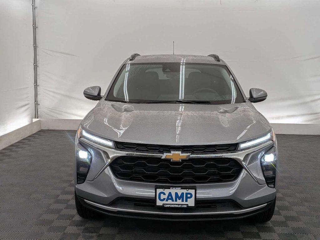 new 2026 Chevrolet Trax car, priced at $25,000