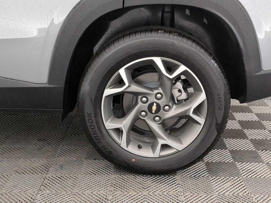 new 2026 Chevrolet Trax car, priced at $25,000