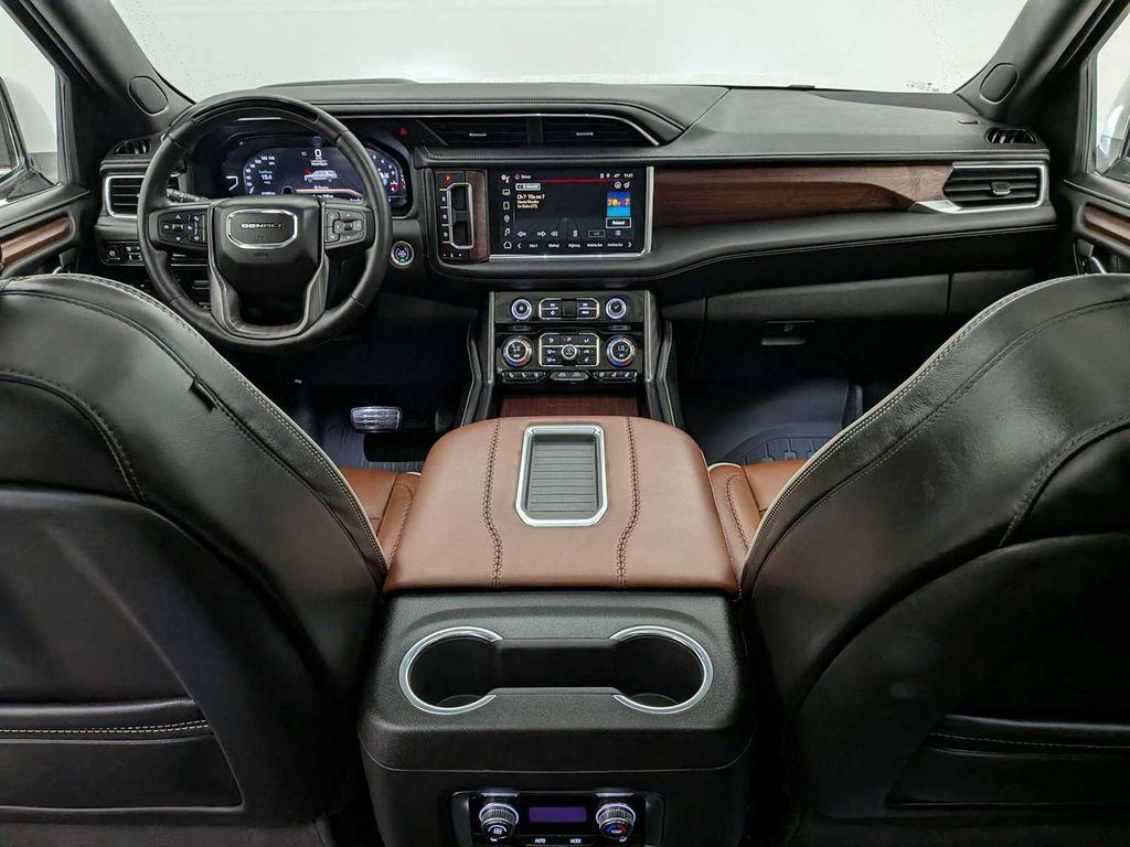 used 2024 GMC Yukon car, priced at $88,995