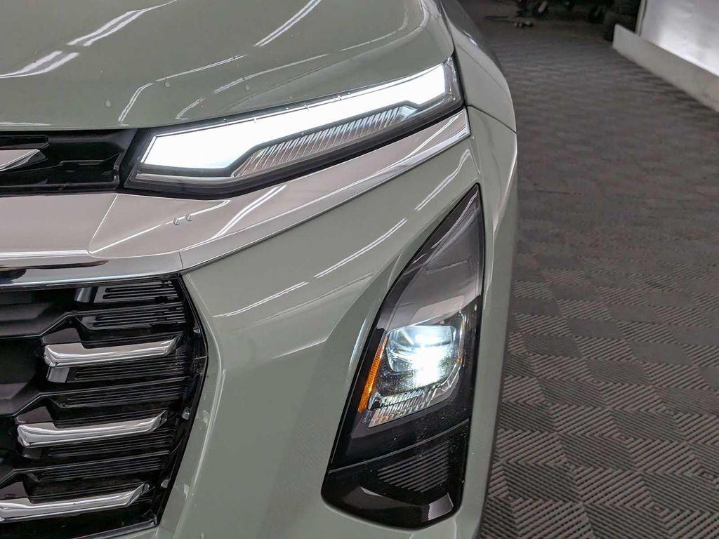 new 2026 Chevrolet Equinox car, priced at $32,000