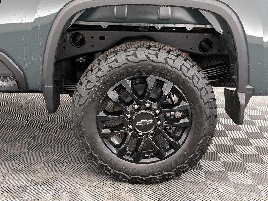 new 2026 Chevrolet Silverado 2500 car, priced at $77,000