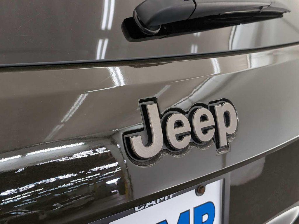 used 2017 Jeep Grand Cherokee car, priced at $17,995