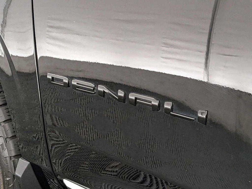 used 2023 GMC Yukon car, priced at $57,995