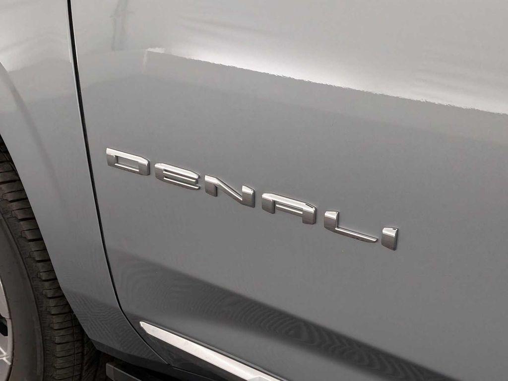 used 2024 GMC Yukon car, priced at $69,995