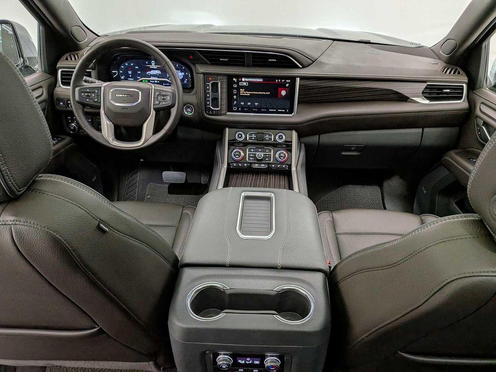 used 2024 GMC Yukon car, priced at $69,995