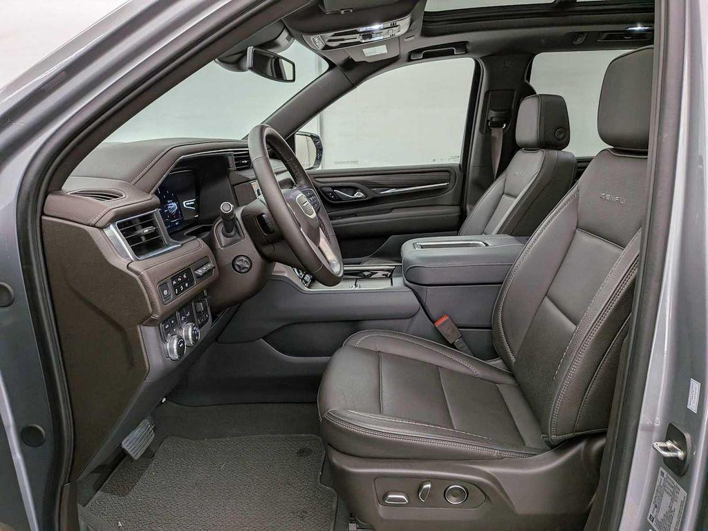 used 2024 GMC Yukon car, priced at $69,995