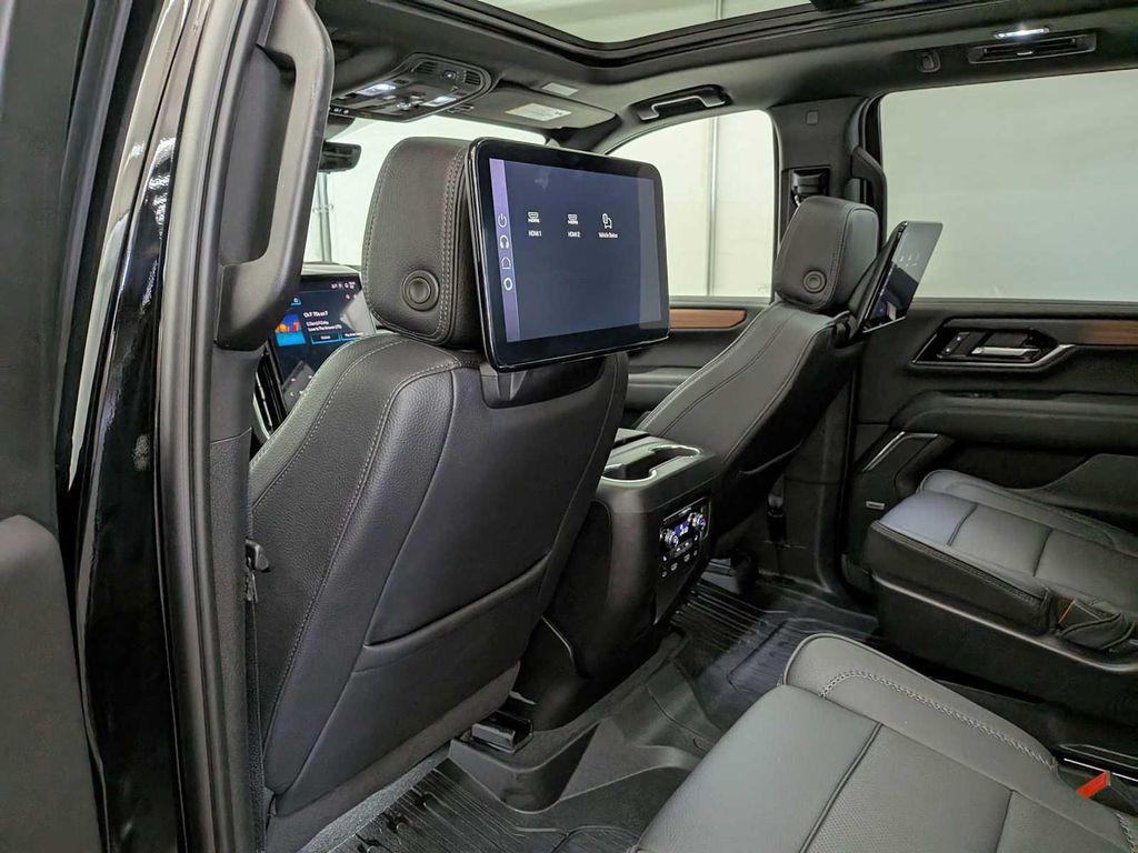 used 2025 GMC Yukon car, priced at $84,995