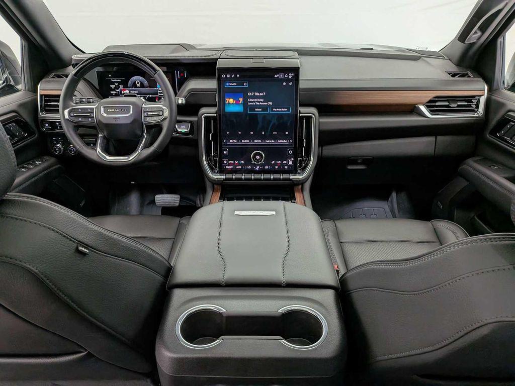 used 2025 GMC Yukon car, priced at $84,995