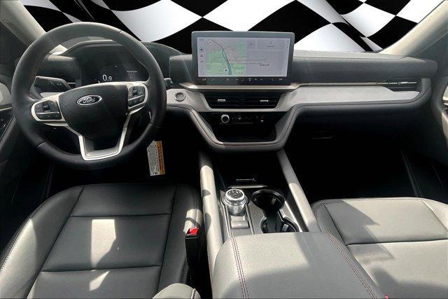 new 2025 Ford Explorer car, priced at $45,367