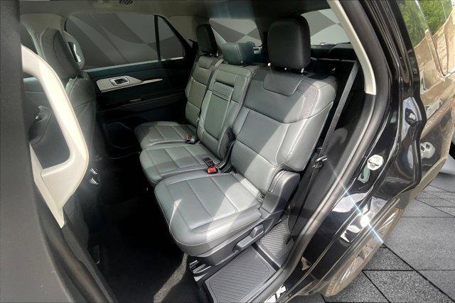 new 2025 Ford Explorer car, priced at $45,367