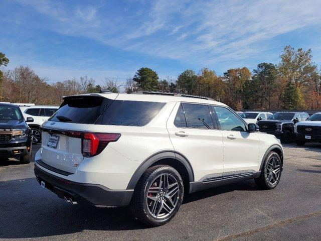 new 2025 Ford Explorer car, priced at $55,936