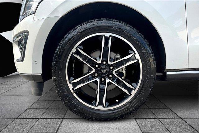 used 2020 Ford Expedition Max car, priced at $30,984