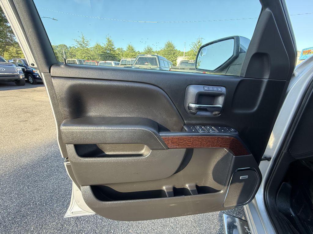 used 2018 GMC Sierra 1500 car, priced at $18,499