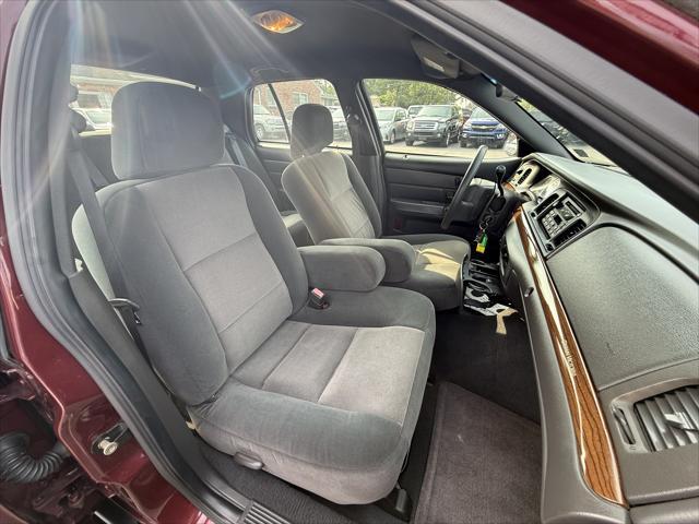 used 2005 Ford Crown Victoria car, priced at $5,895
