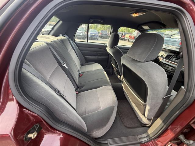 used 2005 Ford Crown Victoria car, priced at $5,895