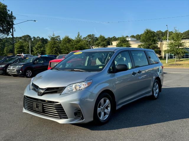 used 2018 Toyota Sienna car, priced at $11,700