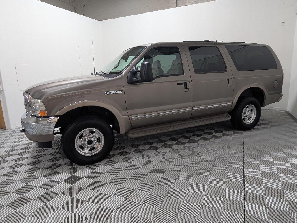 used 2002 Ford Excursion car, priced at $14,900
