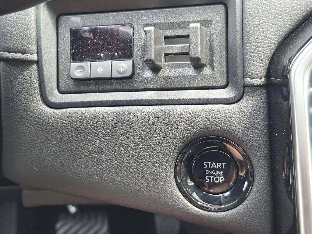 new 2025 Nissan Armada car, priced at $81,840