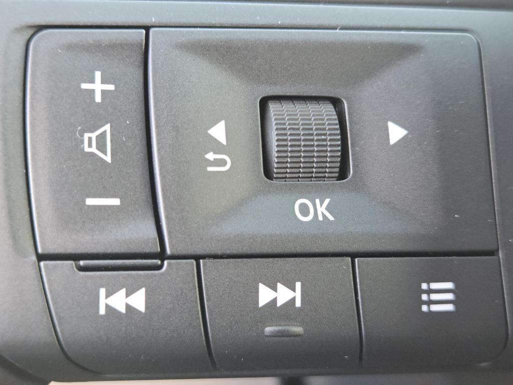 new 2025 Nissan Pathfinder car, priced at $38,187