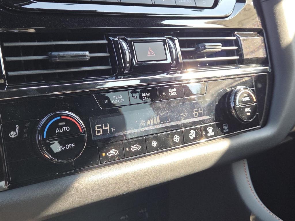 new 2025 Nissan Pathfinder car, priced at $38,187