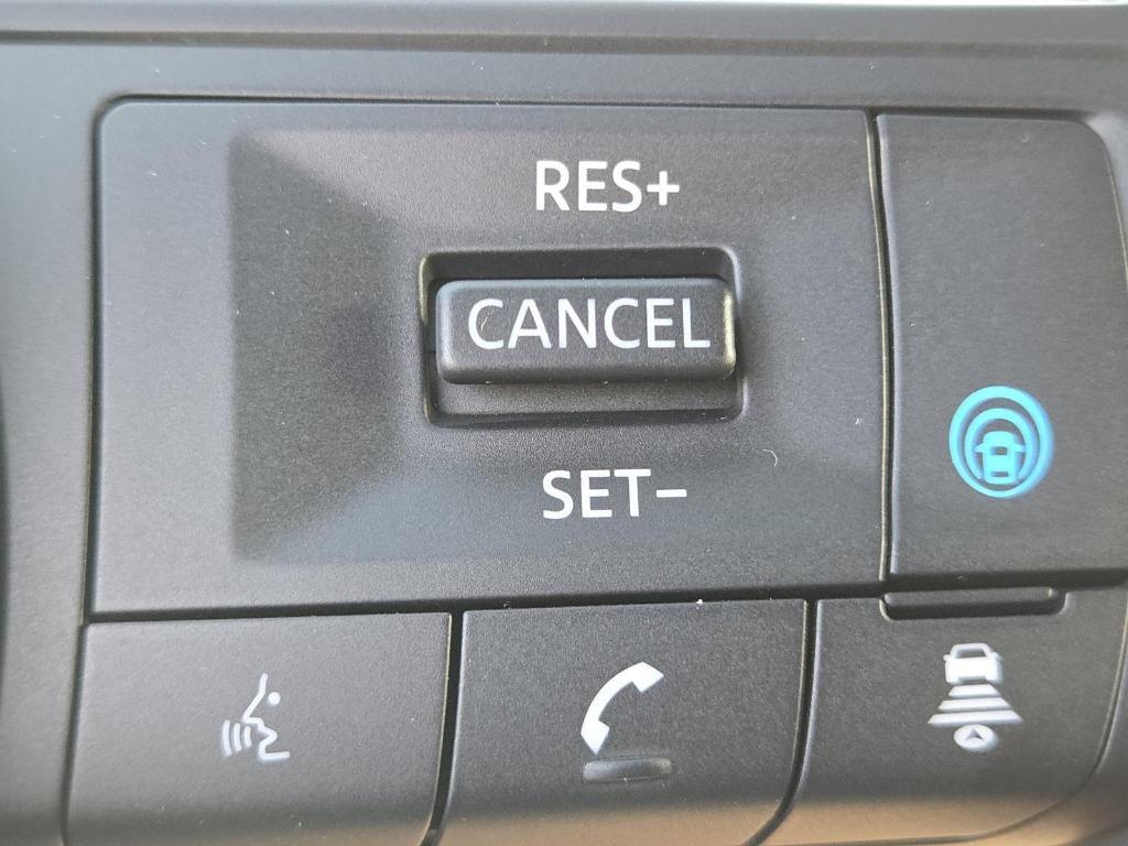 new 2025 Nissan Pathfinder car, priced at $38,187