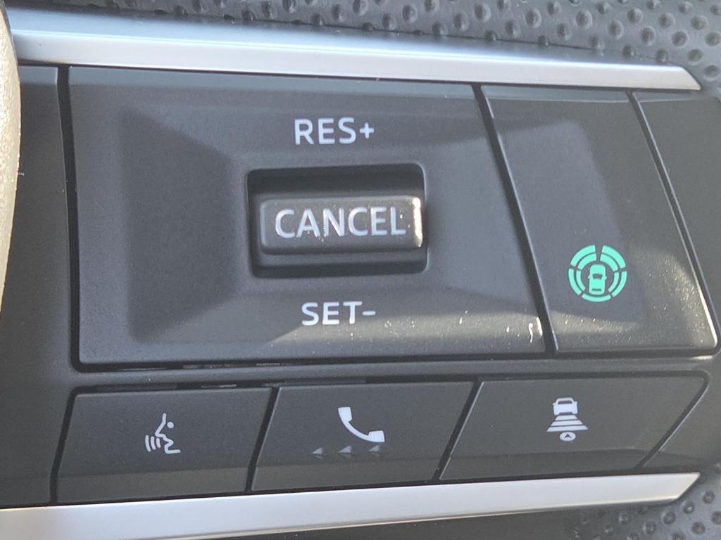 used 2023 Mitsubishi Outlander PHEV car, priced at $29,900