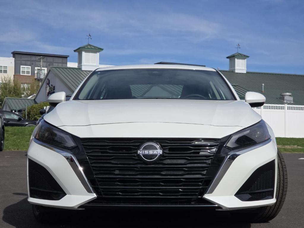 new 2025 Nissan Altima car, priced at $29,526