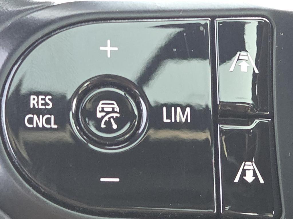 used 2024 MINI Clubman car, priced at $38,200