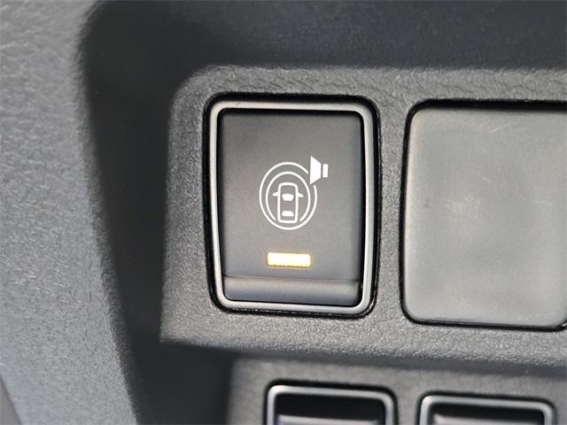 new 2025 Nissan Frontier car, priced at $39,331
