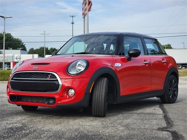 used 2019 MINI Hardtop car, priced at $20,000