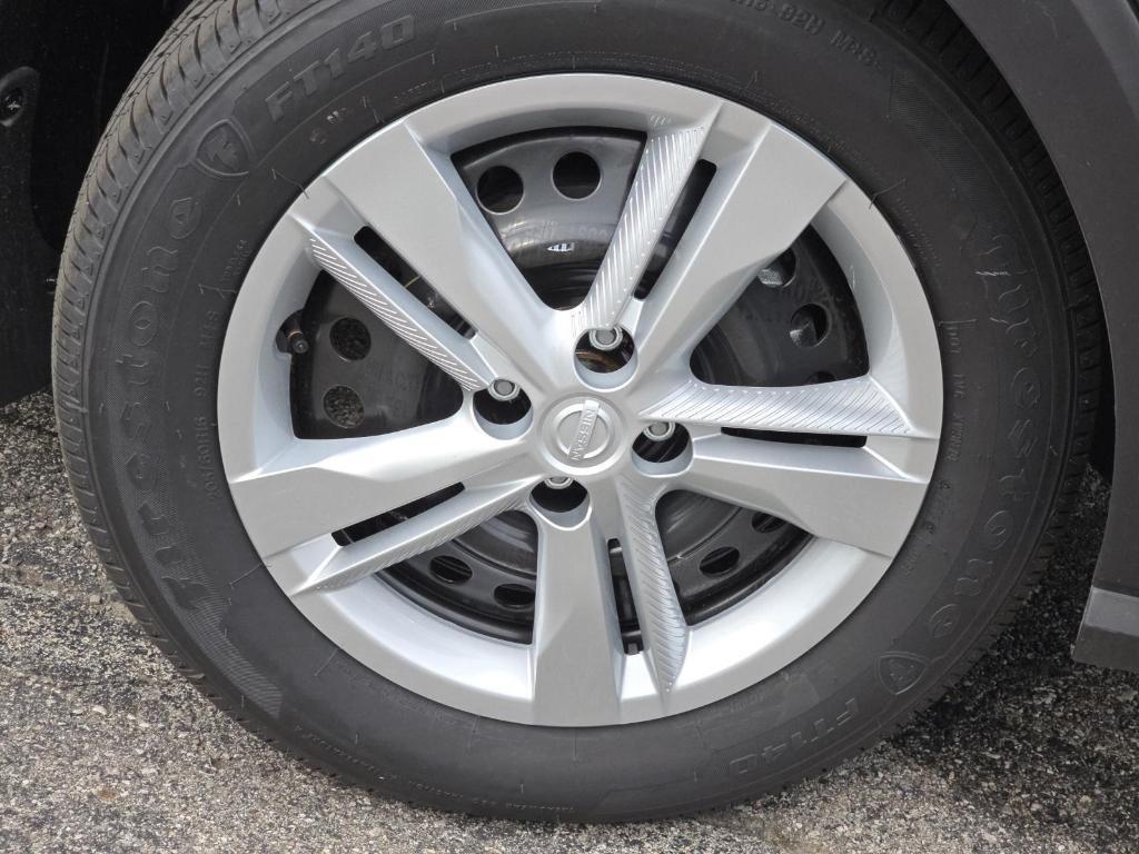 new 2025 Nissan Kicks Play car, priced at $22,757