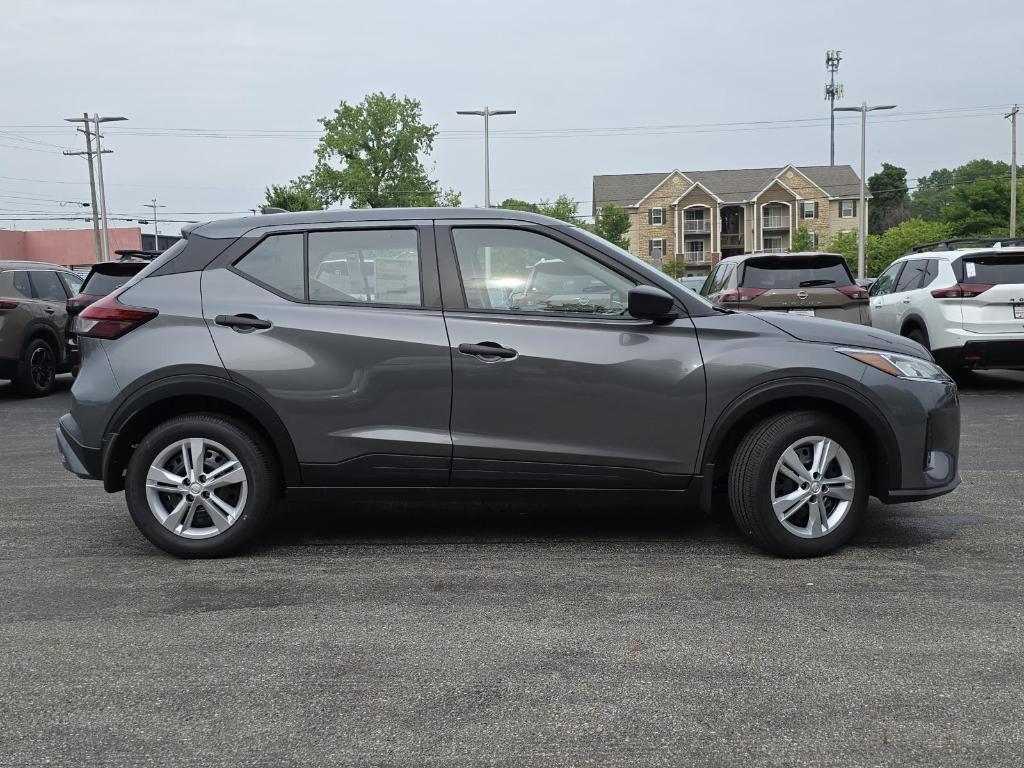 new 2025 Nissan Kicks Play car, priced at $22,757