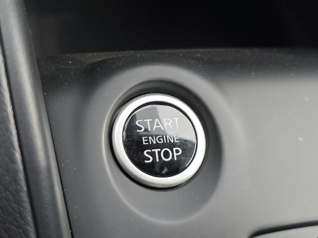 new 2025 Nissan Kicks Play car, priced at $22,757