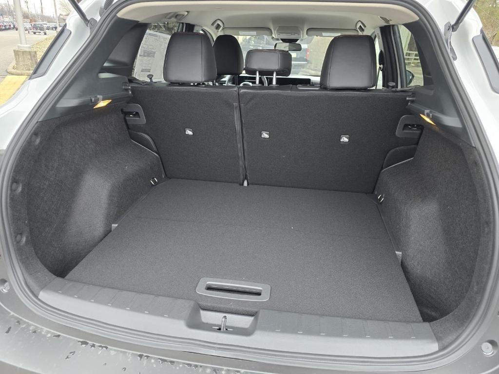 new 2025 Nissan Kicks car, priced at $27,808