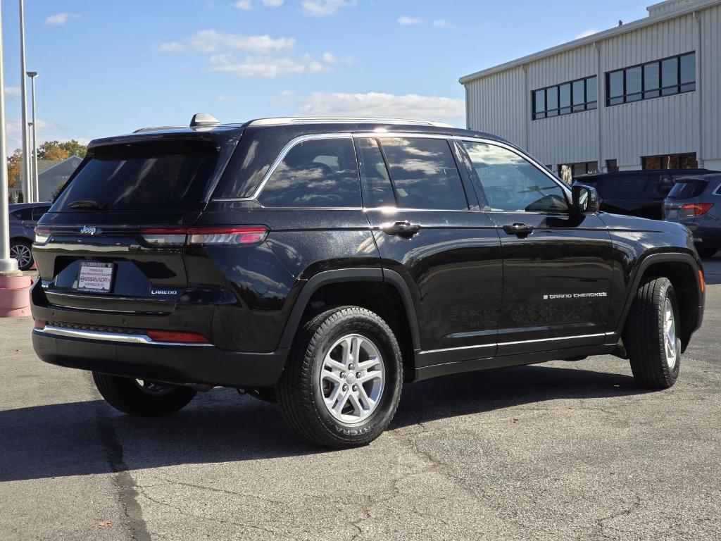 used 2022 Jeep Grand Cherokee car, priced at $30,000