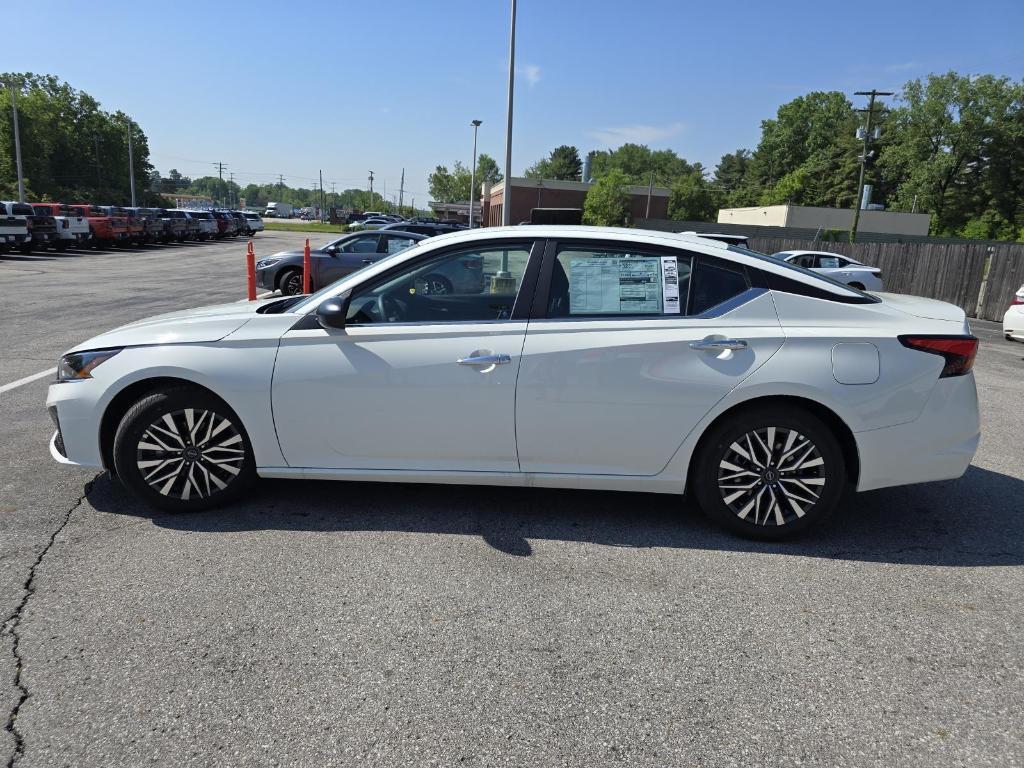 new 2025 Nissan Altima car, priced at $27,772