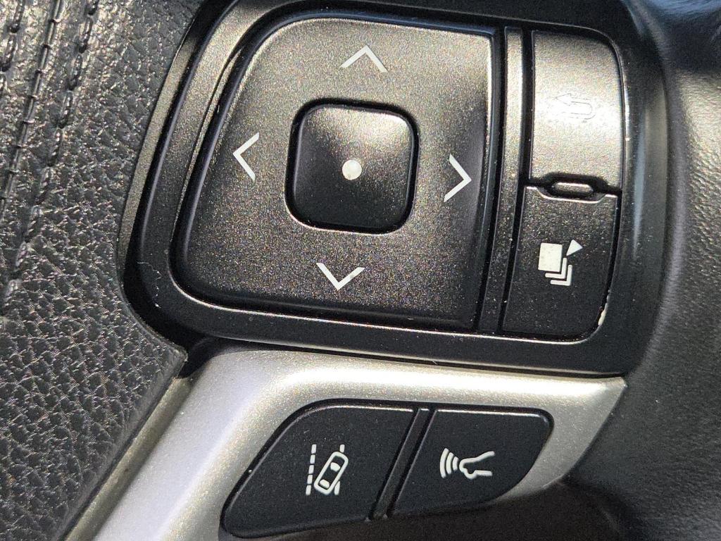 used 2017 Toyota Highlander car, priced at $18,500