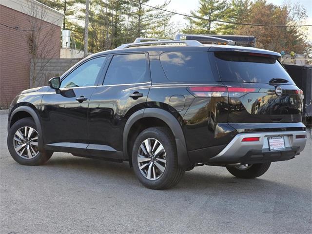 new 2024 Nissan Pathfinder car, priced at $42,620