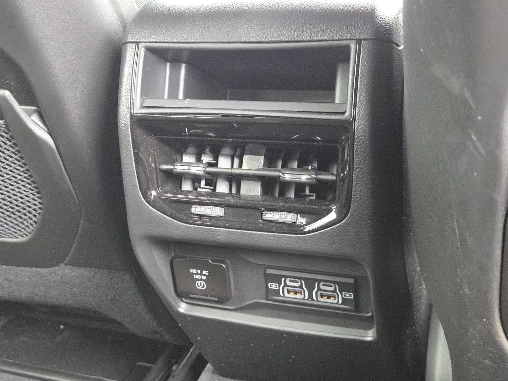 used 2024 Jeep Grand Cherokee car, priced at $33,400