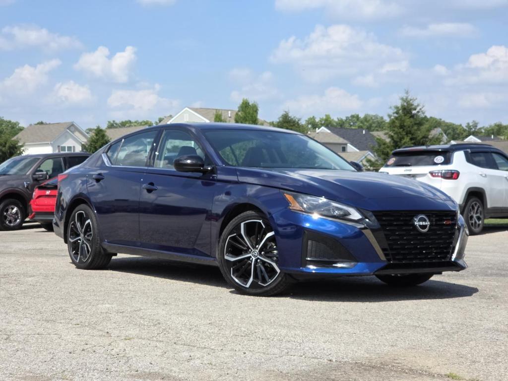 used 2023 Nissan Altima car, priced at $23,400