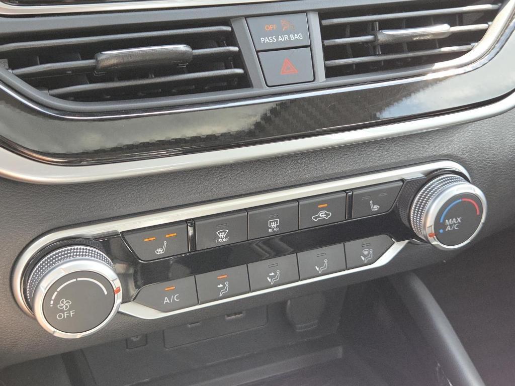 used 2023 Nissan Altima car, priced at $23,400