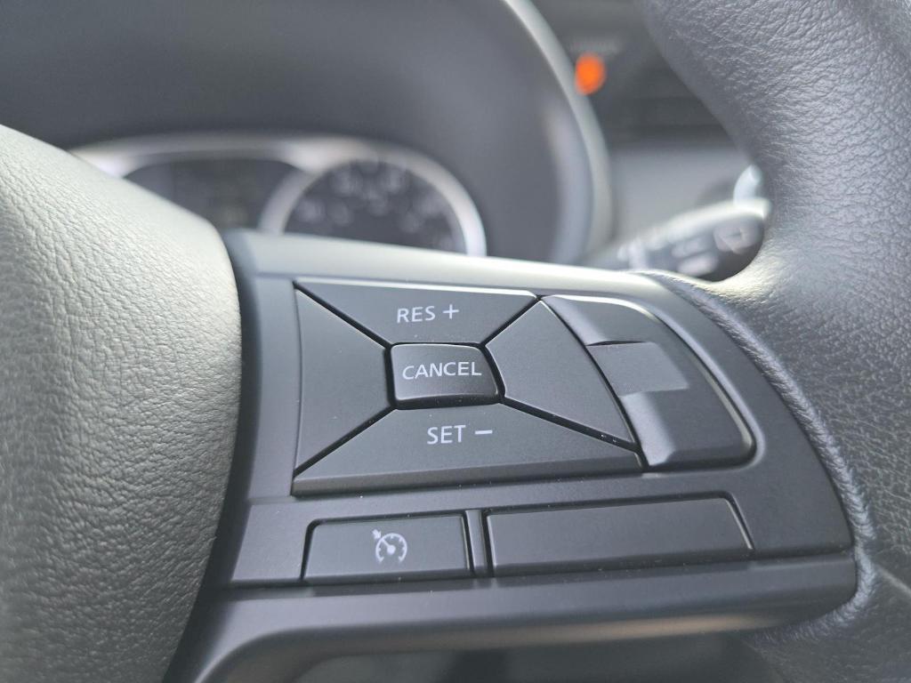 new 2025 Nissan Kicks Play car, priced at $22,757