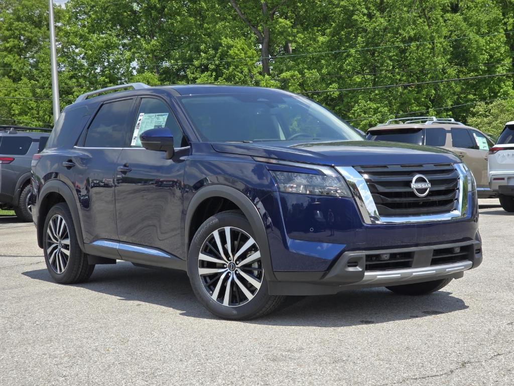 new 2025 Nissan Pathfinder car, priced at $49,602