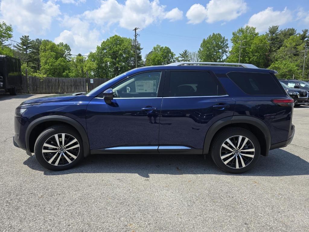 new 2025 Nissan Pathfinder car, priced at $49,602