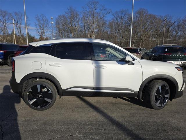 new 2025 Nissan Kicks car, priced at $30,030