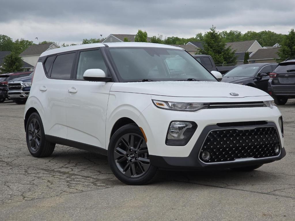 used 2021 Kia Soul car, priced at $15,400